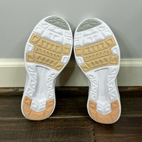 APL Women TechLoom Bliss Shoes Rose Gold Champagne Metallic Silver running - Picture 7 of 7